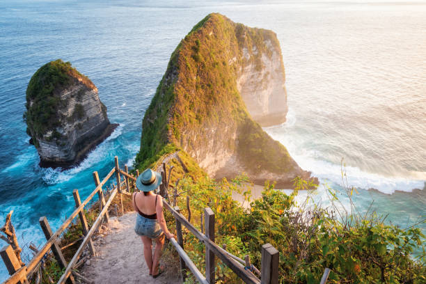 Pesona Eksotis Nusa Penida Bali:  Hotel Murah di Cozzy.id