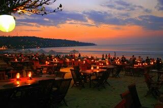 Malam Tahun Baru di Pantai Jimbaran: Romantisme dan Ketenangan di Bali