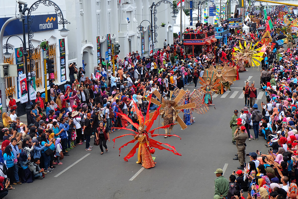 Cozzy.id - Hotel Murah - Hotel Terdekat - Penginapan Murah - Penginapan Terdekat - Booking Hotel - Asia Africa Festival Bandung 2024 - Merayakan Keragaman Budaya di Kota Kembang - Sumber Gambar (PHRIJawaBarat)