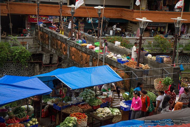 pasar-badung-penginapan-murah-cozzy.id