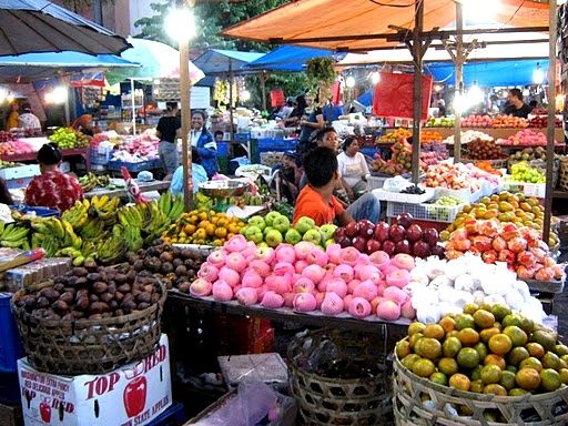 Menjelajahi Pasar Badung Bali: Surga Belanja Tradisional dan Penginapan Murah