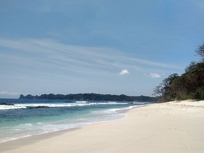 pantai sendiki-penginapan-murah-malang-cozzy.id