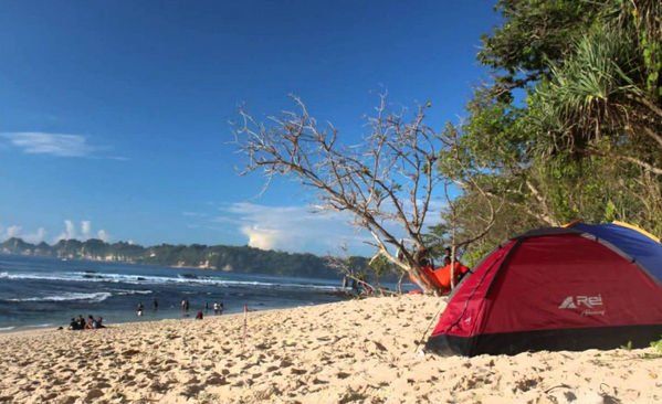 pantai sendiki-penginapan murah-malang-cozzy.id