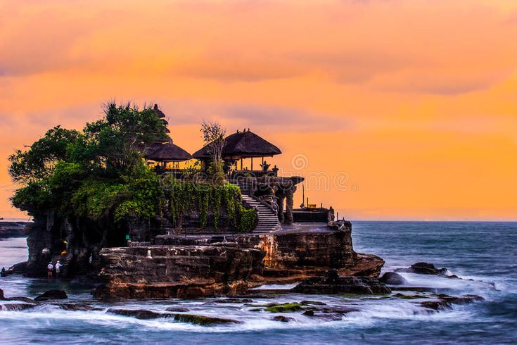 Tanah Lot_ penginapan murah-cozzy.id