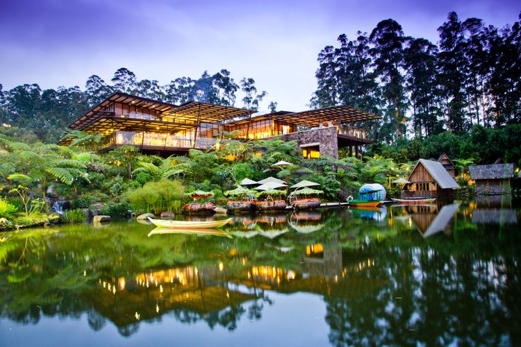 Dusun Bambu Family Leisure Park: Surga Keluarga di Bandung