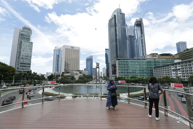 Sky Deck Halte Bundaran HI: Spot Instagramable Terbaru di Jakarta