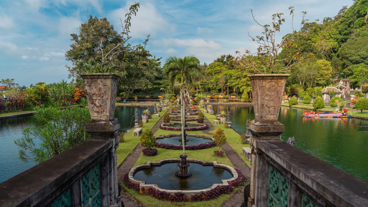 Tirta Gangga: Surga Air di Pulau Dewata